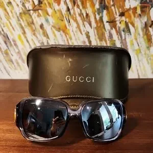 Gucci Black Sunglasses with Brown Case Gucci | Accessories | Gucci Black Round Sunglasses With Case  main image 2